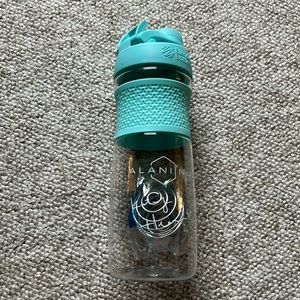 NEW Katy Hearn Shaker